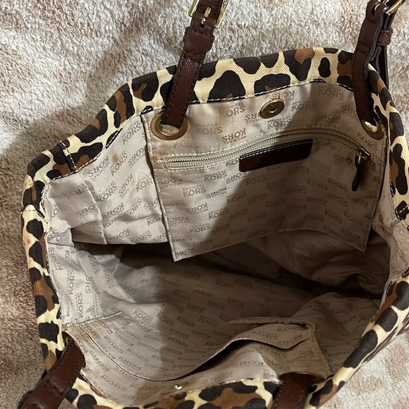 Michael Kors Leopard Canvas Style Bags Rare Style - Picture 4 of 4